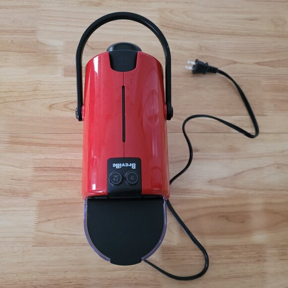 Nespresso Inissia Red Coffee Machine by Breville - Picture 5 of 5